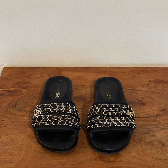 Chanel Chain Slides Navy Blue - Picture 3 of 3